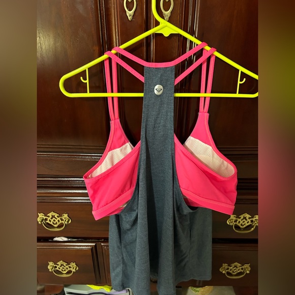 Roxy Mastame Fitness Tank w Built-in Bra - Picture 2 of 2